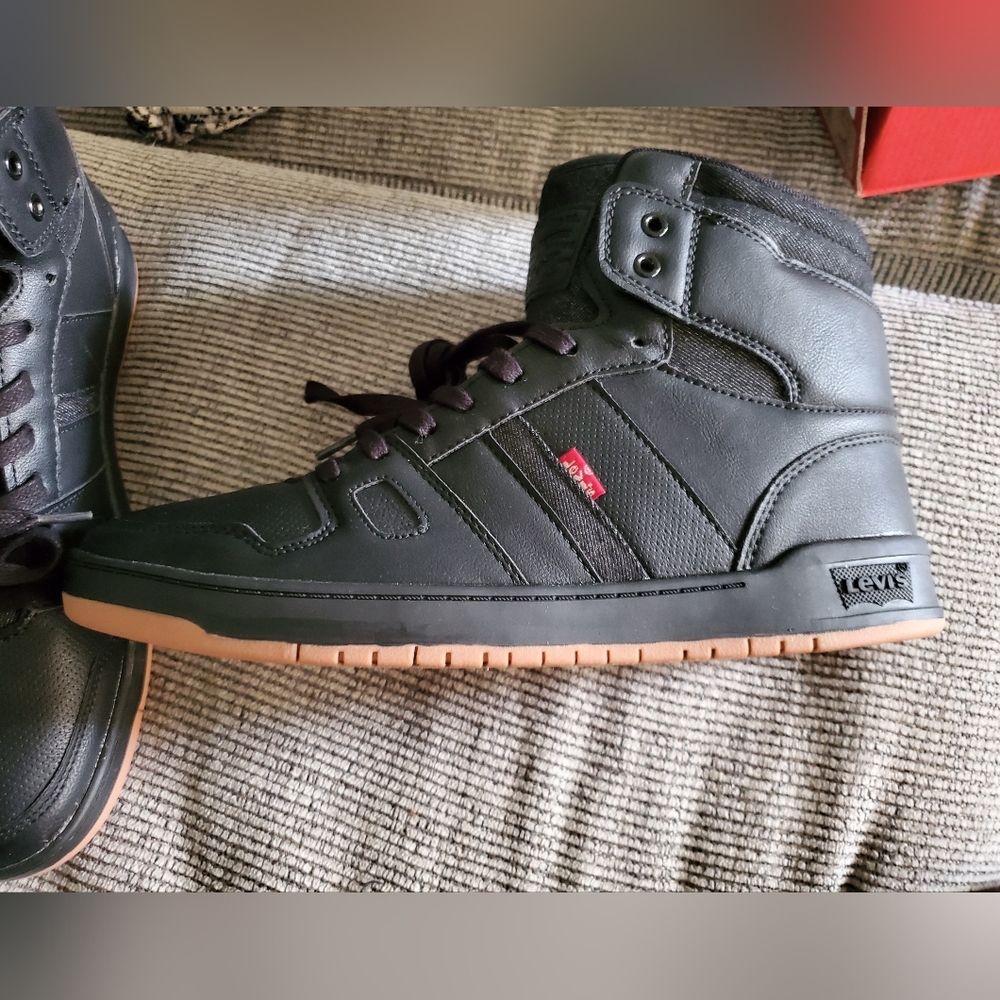 LEVIS Black High-Top Men's Sneakers - Picture 6 of 7